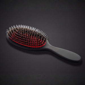 Medusa Red Bottom Fluff Brush